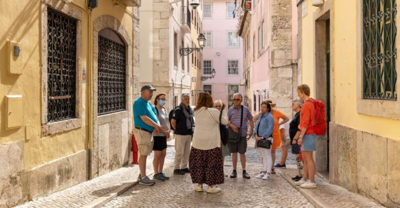 Lisbon: History, Stories and Lifestyle Walking Tour - Exploring Baixa and the Santa Justa Elevator