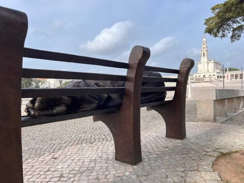 Lisbon: Holy Miracle Church Santarem & Fatima Private Tour - Exploring the Homes of Francisco and Jacinta