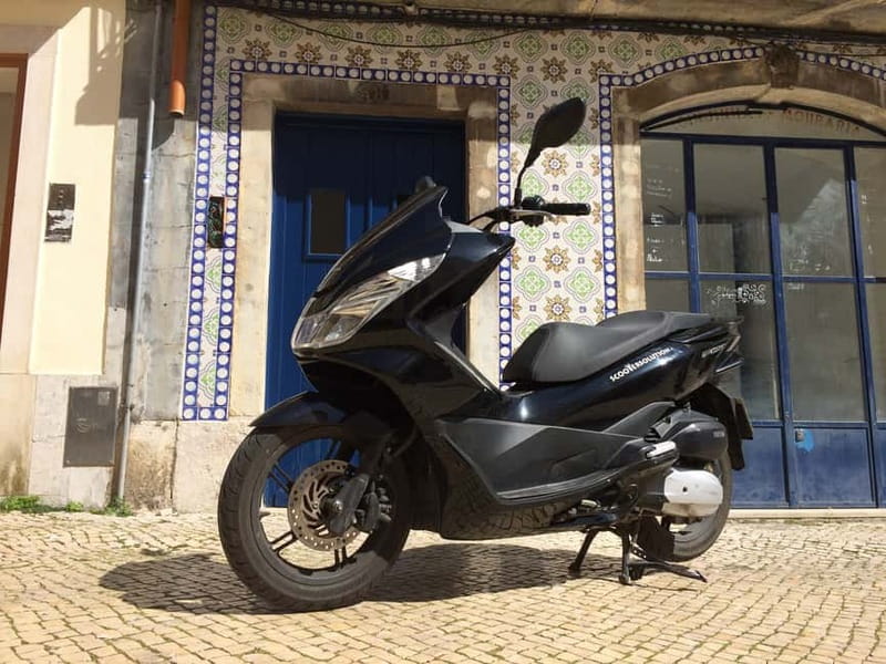 Lisbon Honda Pcx 125cc Rental from 4Hours-7 Days - The Honda PCX 125cc: Compact, Efficient, and Easy to Ride