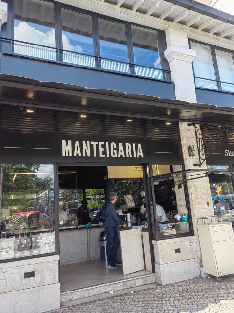 Lisbon: hop on hop off sightseeing Tuktuk tour - Visiting Lisbon’s Iconic Landmarks