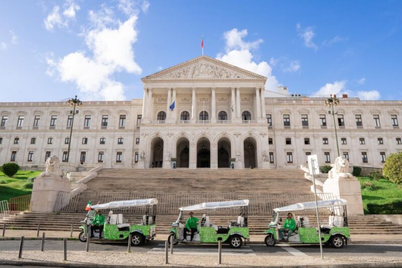 Lisbon Iconic Highlights in 2H00 : Private Tuk-Tuk Tour - Scenic Belém District and Iconic Monuments