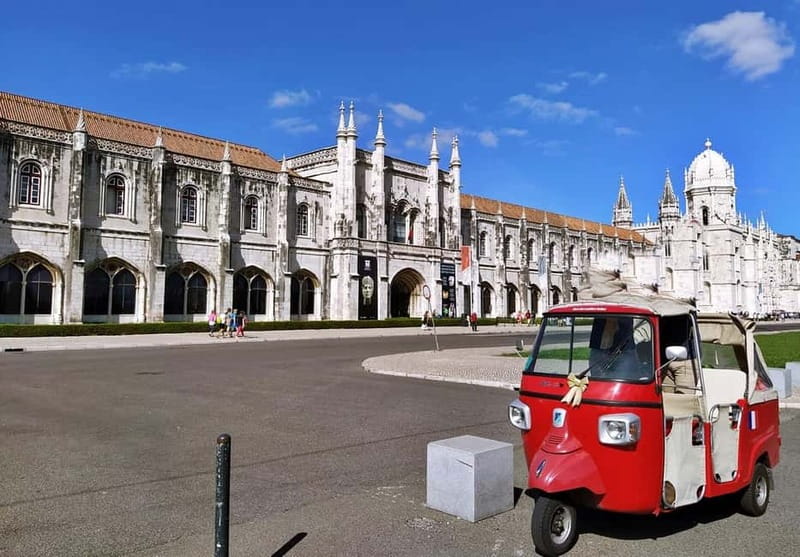 Lisbon in French, the French-speaking tuktuk. - Why Choose this Lisbon in French Tuk-Tuk Tour?