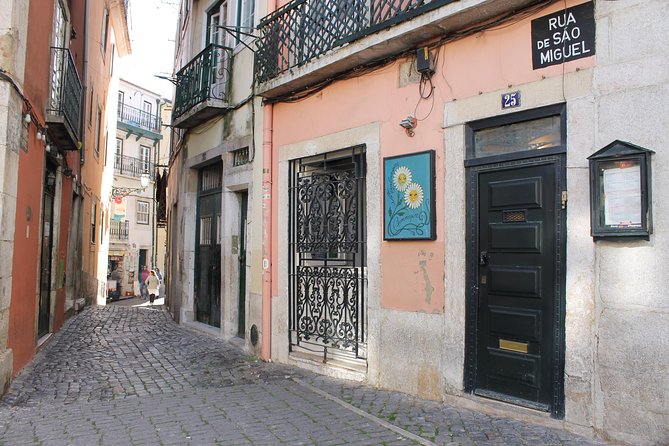 Lisbon in the eye of a Portuguese writer - Discovering Baixa Pombalina: The Heart of Old Lisbon