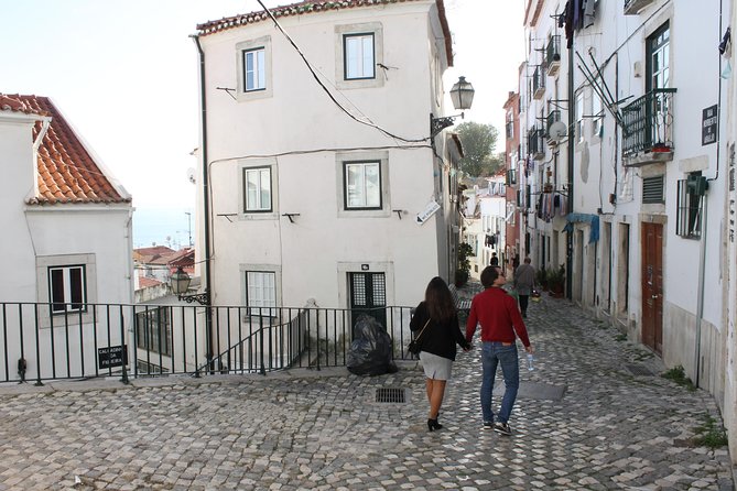Lisbon in the eye of a Portuguese writer - Practical Details and Accessibility