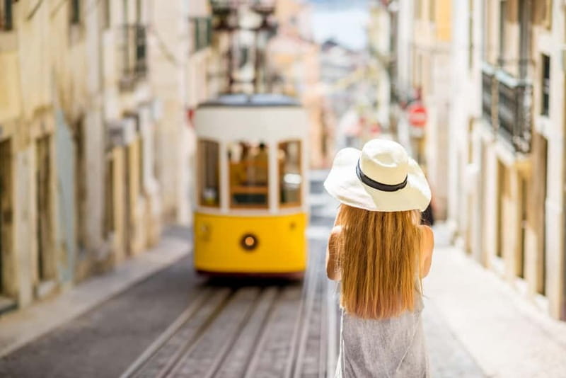 Lisbon: Instagram Hotspots Photoshoot - Key Points