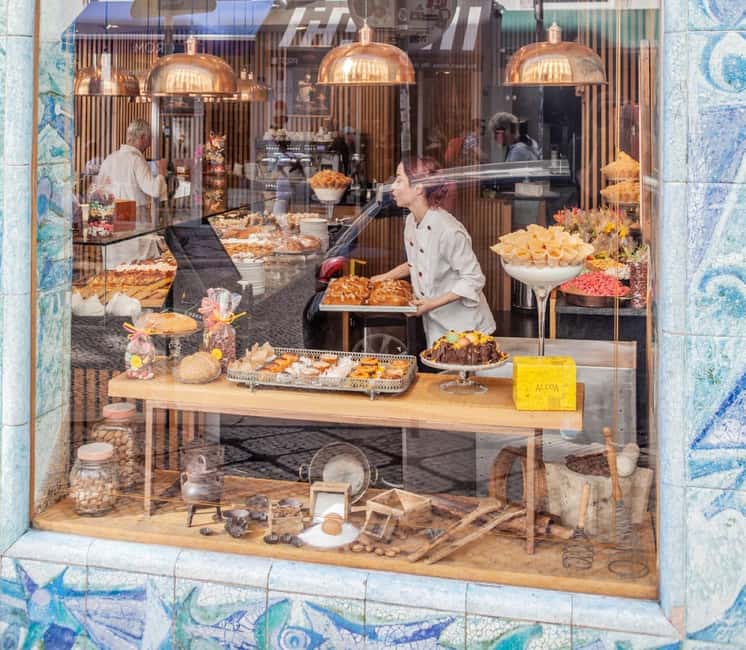 Lisbon Kaleidoscope : Electric Tuk Tuk | Professional Guide - Navigating Lisbon’s Top Neighborhoods