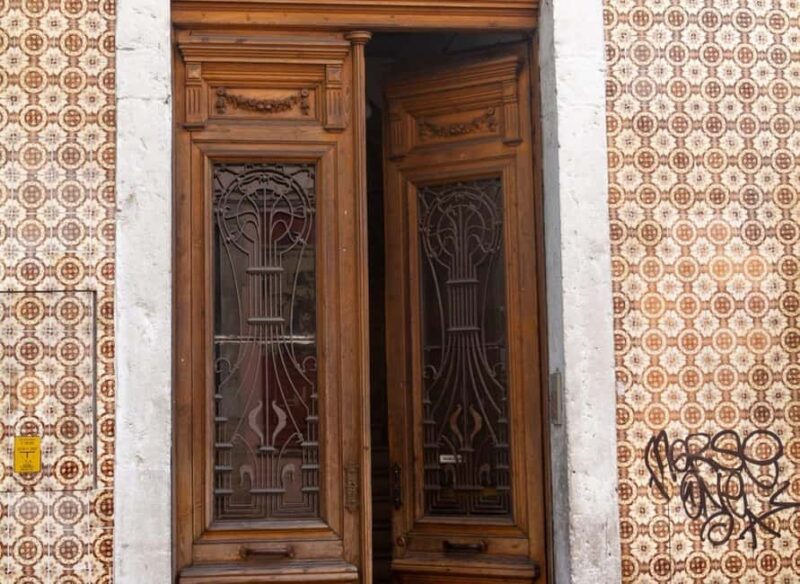 Lisbon Kaleidoscope : Electric Tuk Tuk | Professional Guide - Scenic Drive Along Lisbon’s Historic Landmarks