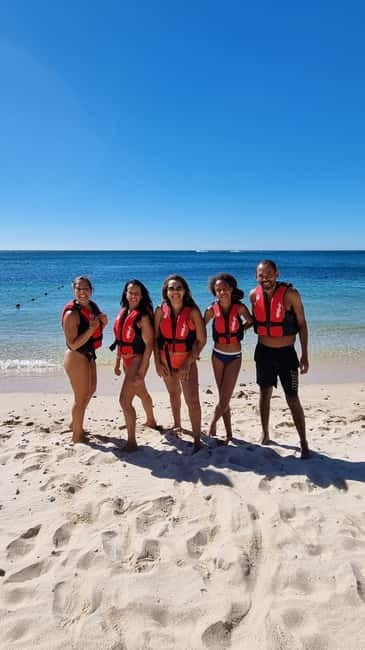 Lisbon: Kayaking & Snorkeling Tour with photos included - The Importance of the Guide and Group Experience