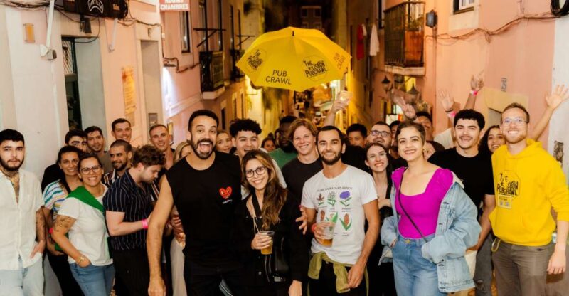 Lisbon Legendary Pubcrawl: 1h OpenBar, Shots, VIP Club Entry - Key Points