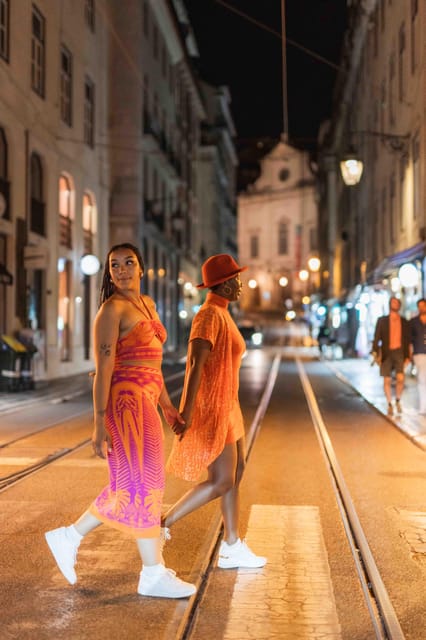Lisbon lights: A Cinematic Photoshoot at night - The Guide: Personal and Bilingual