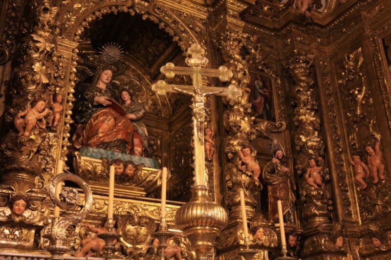 Lisbon: Lisbon Cathedral Entry Ticket - The Experience of the Treasury and Religious Artifacts