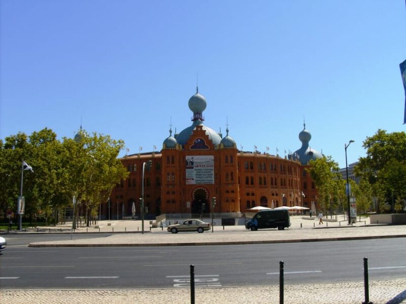 Lisbon: Modern City Tuk Tuk Tour - Suitability and Limitations