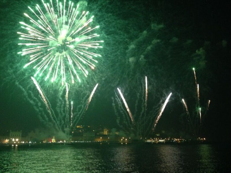Lisbon: New Years Eve Fireworks Tagus River Sailing Cruise - Celebrate New Year’s Eve with a Unique Sailboat Experience on the Tagus River in Lisbon