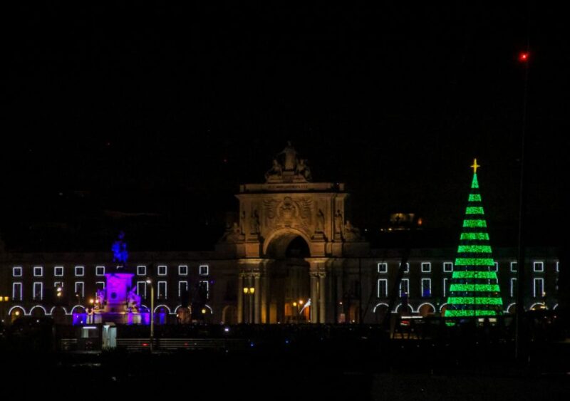 Lisbon: New Year's Eve with Live Dj Fireworks and Open Bar - Honest Assessment: Strengths and Limitations