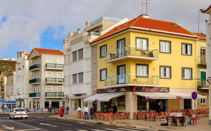 Lisbon: Óbidos, Nazaré, and Fátima Private Day Trip - Key Points