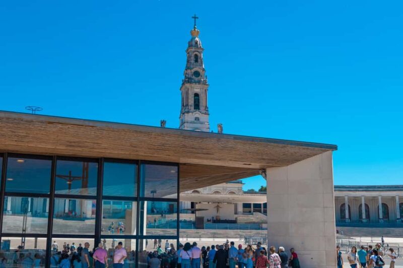 Lisbon: Óbidos, Nazaré, Batalha and Fátima - Practical Details: Meeting Point and Tour Logistics