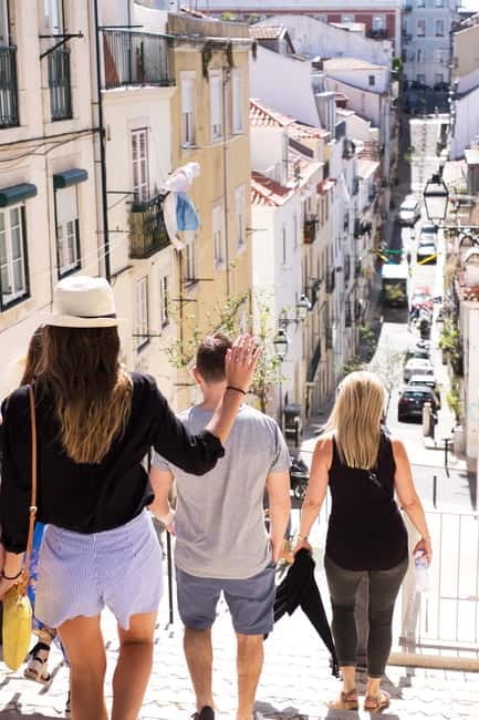 Lisbon: Off the beaten path Downtown Walk with a Local - Learning About Portuguese Culture and Traditions
