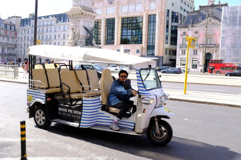 Lisbon: Old City Standard Private Guided Tour by Tuk-Tuk - The Tour’s Eco-Friendly and Private Approach