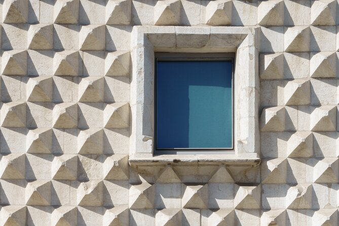 Lisbon Old town Tour - Starting at Praça do Comércio: Lisbon’s Historic Heart