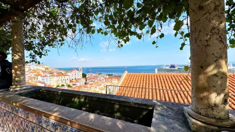 Lisbon: Old Town Tuk-Tuk Tour - Exploring Lisbon Cathedral and Scenic Alfama Districts