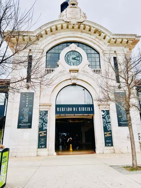 Lisbon: Old Town Tuktuk Tour - Key Points