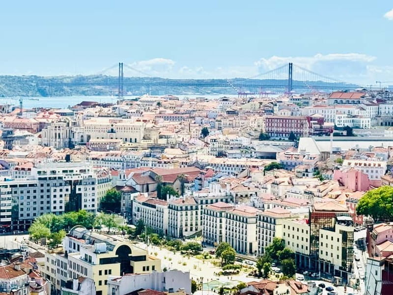 Lisbon: Old Town Tuktuk Tour - Practicalities and Pacing Considerations