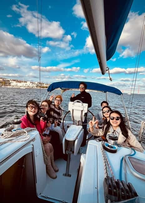 Lisbon On a Sailboat - Cultural Facts and Sailing Experience - Comparing This Tour to Similar Seafaring Experiences
