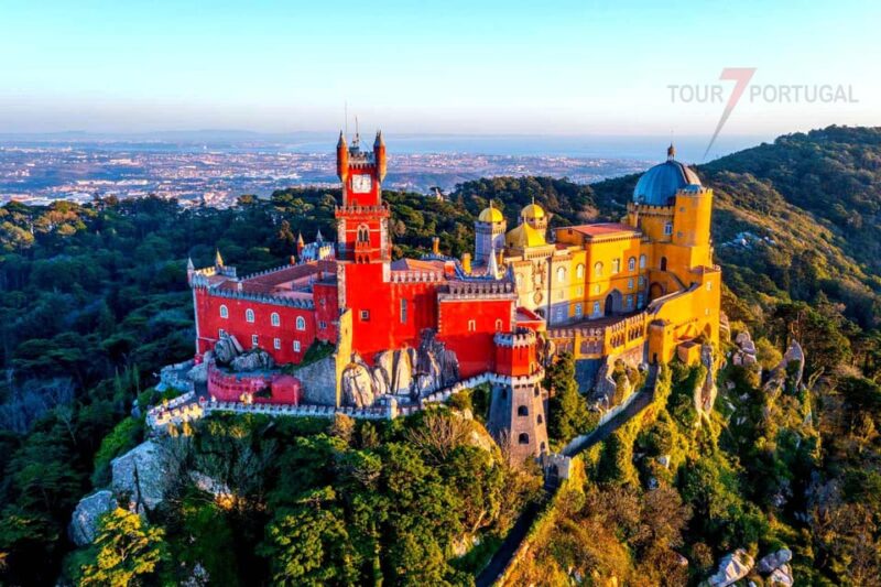 Lisbon: Pena Palace, Moorish Castle, Qta. Regaleira & Sintra - Start Your Day with Hotel Pickup and a Comfortable Ride