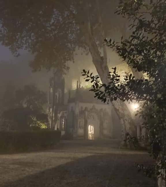 Lisbon: Pena Palace, Regaleira and Sintra - From Pickup in Lisbon to the Castle of the Moors