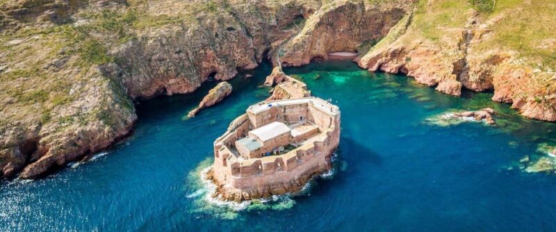 Lisbon: Peniche, Berlenga & Mafra Palace Private Day Trip - Visiting Mafra Palace: Portugal’s Architectural Treasure