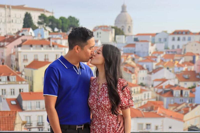 Lisbon: Photoshoot in Alfama | Santa Luzia and Portas do Sol - Key Points