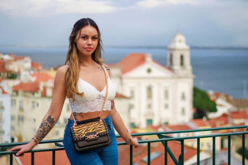 Lisbon: Photoshoot in Alfama | Santa Luzia and Portas do Sol - Who Will Most Appreciate This Experience?