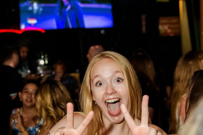 Lisbon Pink Street Pubcrawl: 1h Open Bar, Shots,VIP Club Entry - Pink Street’s Iconic Nightlife Vibe