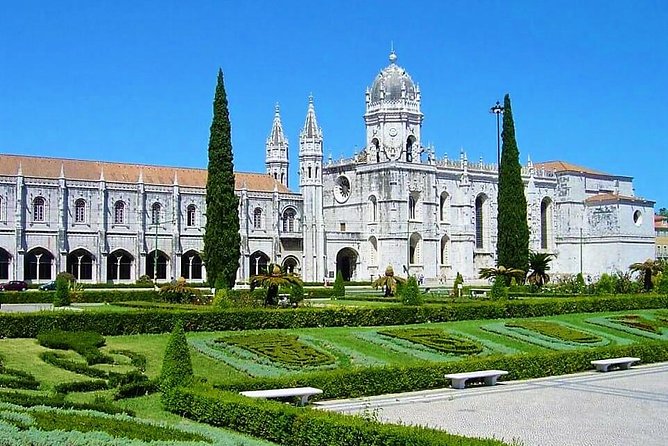 Lisbon & Portugal Private Luxury Tours - Exploring Lisbon’s Neighborhoods and Key Sites on Day 1