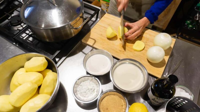 Lisbon: Portuguese Cooking Class with Vegetarian Twist - The Atmosphere and Cultural Connection