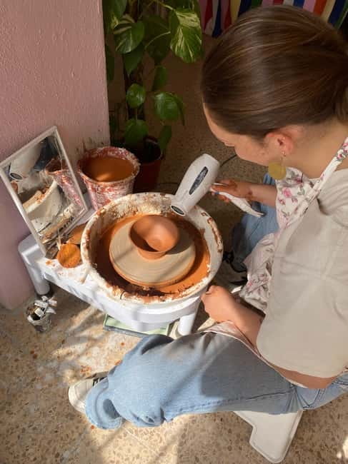 Lisbon: Pottery Wheel Lesson - Meditate With Clay - Starting Point at Estudio Vira Lata in Lisbon