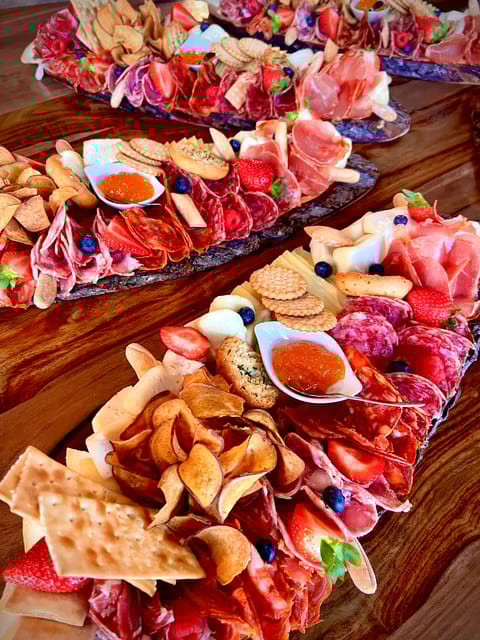 Lisbon: Premium Wine and Tapas Tasting Session - The Pacing and Experience Flow