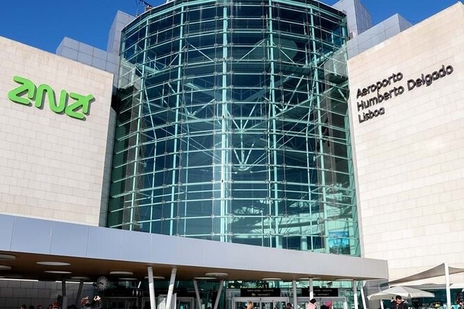 Lisbon Private Airport Departure Transfer - Logistics: Meeting Point and Service Hours