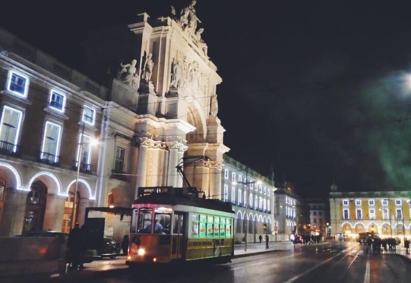 Lisbon: Private Christmas Lights Tour by Eco Tuk Tuk - Discover Lisbon’s Festive Spirit with a Private Eco Tuk Tuk Tour