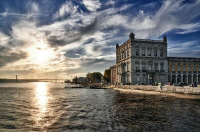 Lisbon: Private City Tour by Eco Tuk Tuk - Duration and Pacing: Customizable and Manageable