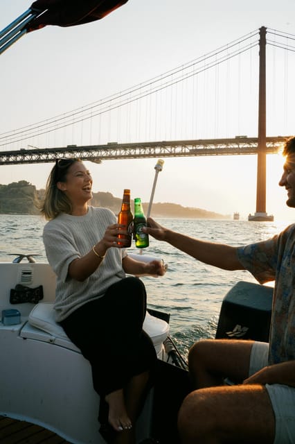 Lisbon PRIVATE Cruise - Fun, Friends and Unique Moments - Lisbon PRIVATE Cruise - Fun, Friends and Unique Moments