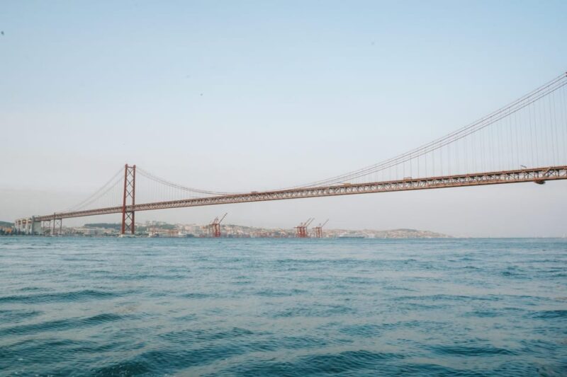 Lisbon PRIVATE Cruise - Fun, Friends and Unique Moments - An Intimate Atmosphere for Relaxation and Connection