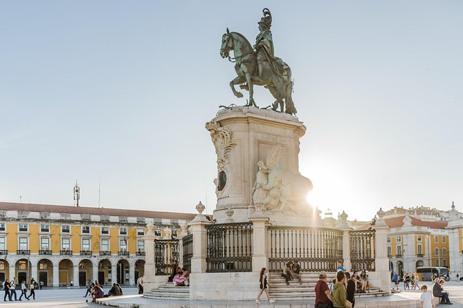 Lisbon Private Custom Tours with a Local: Highlights & Hidden Gems - Exploring Lisbons Vibrant Neighborhoods and Street Art