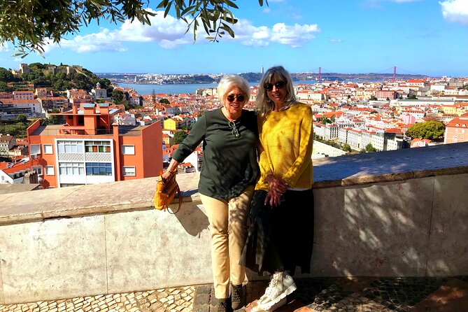 Lisbon Private Deluxe Half Day City Tour - Visiting the Lisbon Cathedral