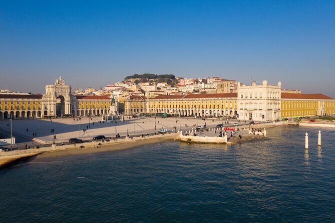 Lisbon Private Driver and Customizable Tour - The Guide: Knowledgeable, Friendly, and Attentive