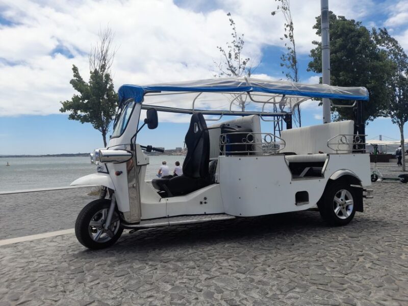 Lisbon: Private Eco Tuk-Tuk Tour for 2 Hours - Key Points