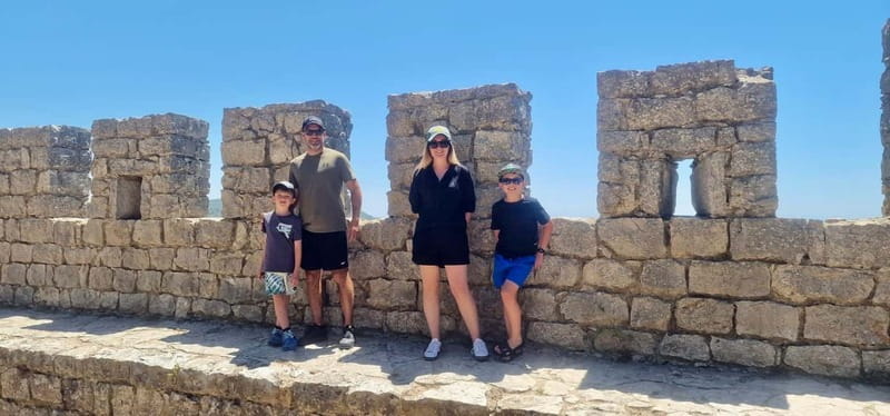 Lisbon: Private Full Day Arrábida & Sesimbra with Boat Tour - Portinho da Arrábida: A Perfect Lunch or Photo Break