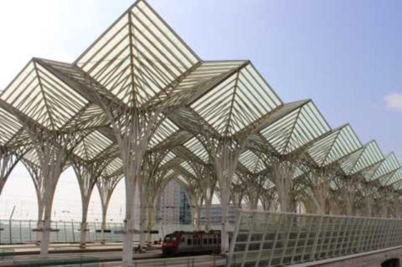 Lisbon: Private full Day Sightseeing tour by tuk-tuk. - Key Points