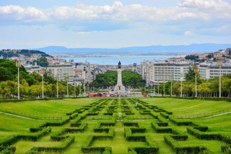 Lisbon: Private full Day Sightseeing tour by tuk-tuk. - Practical Details and Logistics