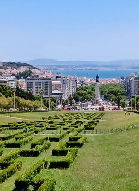 Lisbon Private Full Day to the City of 7 hills + King Crist - Returning to Lisbon with Scenic Views and Cultural Highlights